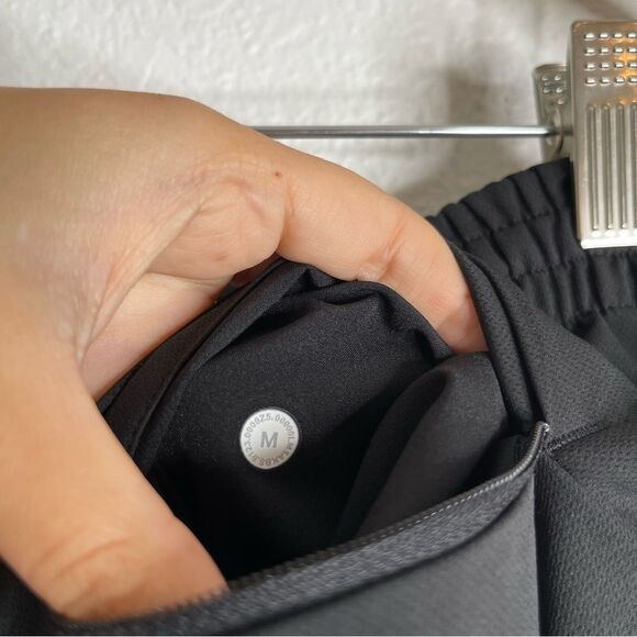 Lululemon Mens Black Jogger Trouser Pants Size Medium - Picture 3 of 5